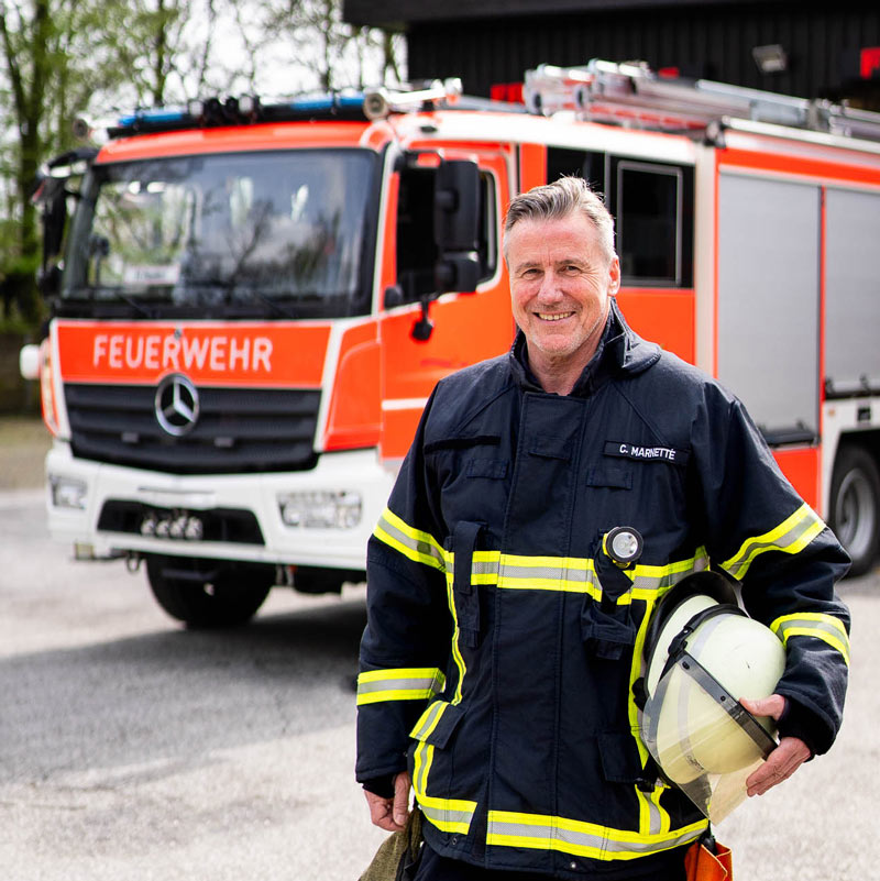 Christian Marnetté in Feuerwehr-Ausstattung